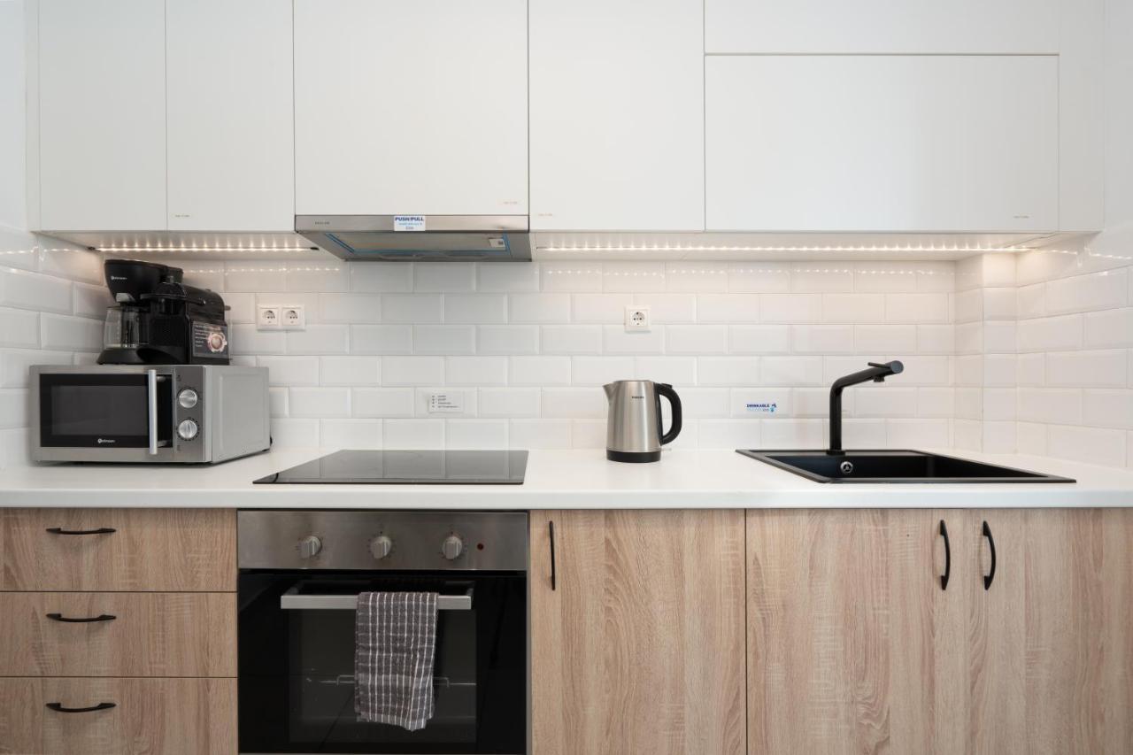 Classy Apartment In Koukaki, Walk To Metro & Acropolis เอเธนส์ ภายนอก รูปภาพ