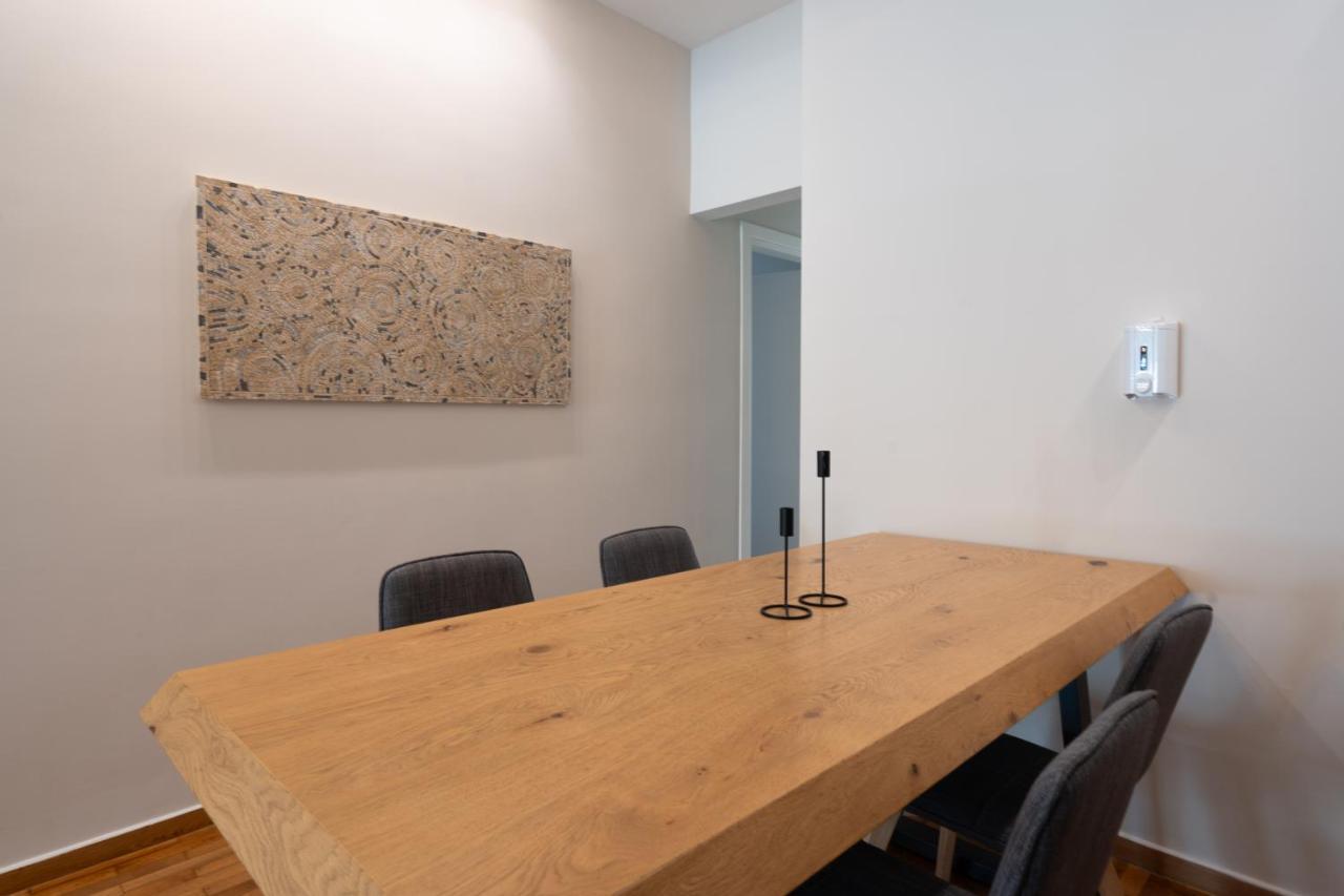 Classy Apartment In Koukaki, Walk To Metro & Acropolis เอเธนส์ ภายนอก รูปภาพ