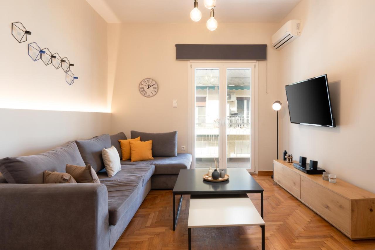 Classy Apartment In Koukaki, Walk To Metro & Acropolis เอเธนส์ ภายนอก รูปภาพ