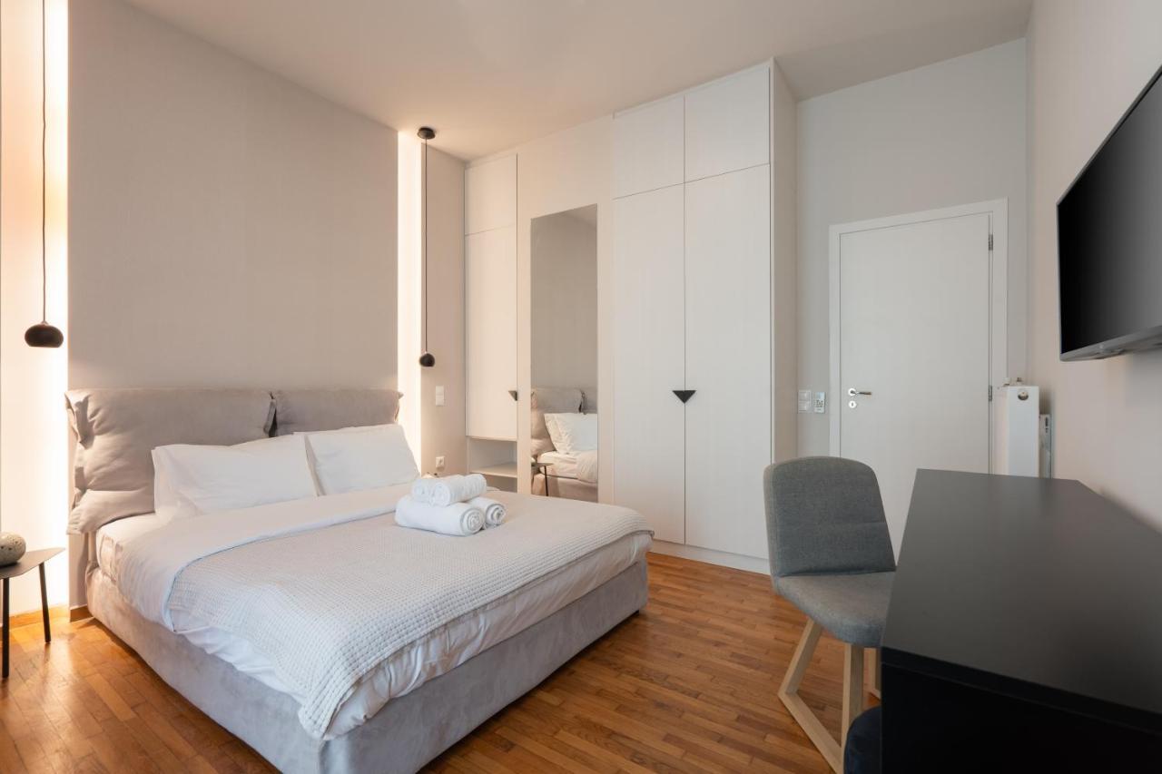 Classy Apartment In Koukaki, Walk To Metro & Acropolis เอเธนส์ ภายนอก รูปภาพ